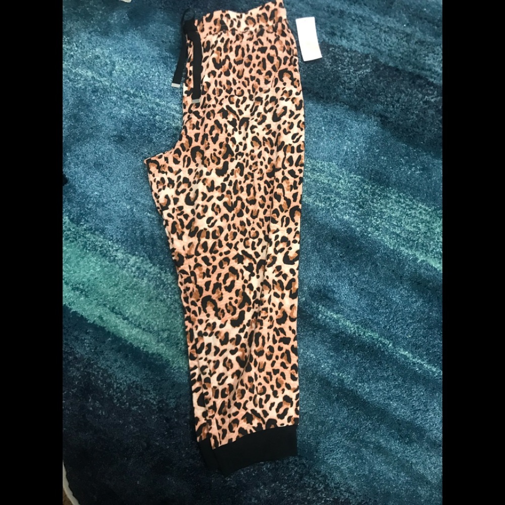 Brand new leopard print lightweight jogger